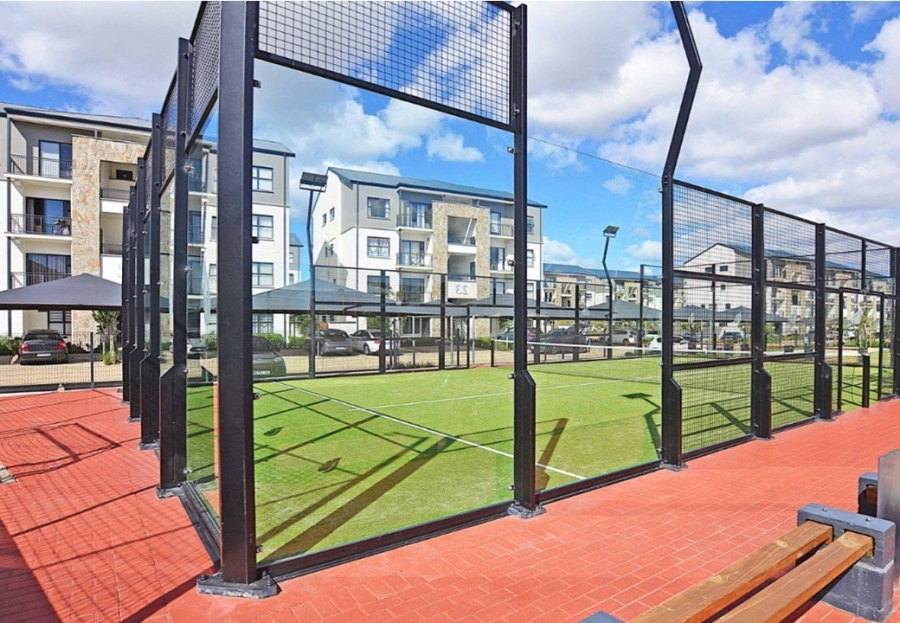 1 Bedroom Property for Sale in Sandown Western Cape
